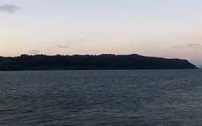 Columbia River at Sunset - Fun - VIDEOTIME.COM