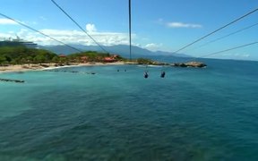 Riding on the Dragon Tail zipline - Fun - VIDEOTIME.COM