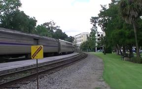Train Arriving - Fun - VIDEOTIME.COM