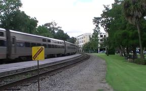 Train Arriving - Fun - VIDEOTIME.COM
