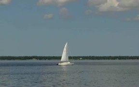 Sailboat on the Water - Fun - VIDEOTIME.COM