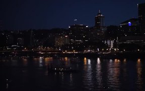 Waterfront Park Portland - Fun - VIDEOTIME.COM