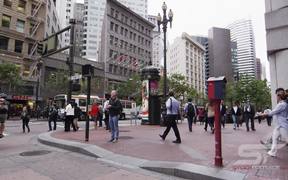 Crossing the Street in San Francisco - Fun - VIDEOTIME.COM