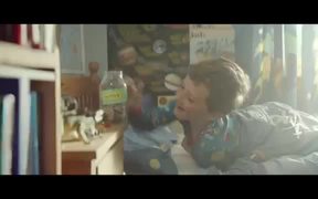 The Sun Commercial: Big Holidays for Small Change - Commercials - VIDEOTIME.COM