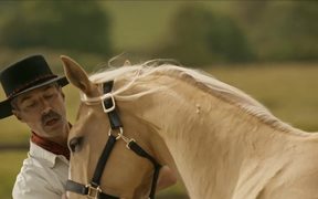 Expedia Commercial: Horse - Commercials - VIDEOTIME.COM