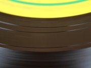 Spinning Vinyl Close Up - Tech - Y8.COM