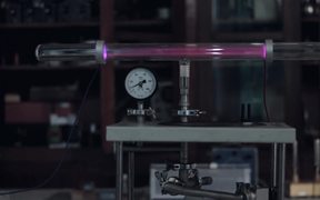 Glow Discharge in a Low-Pressure Tube - Tech - VIDEOTIME.COM