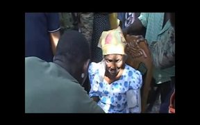 Marines Treat Injured and Sick Local Haitians - Commercials - VIDEOTIME.COM