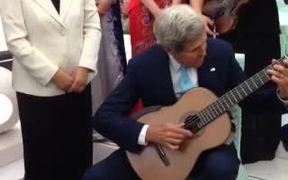 Secretary Kerry Plays Musician's Guitar - Commercials - VIDEOTIME.COM