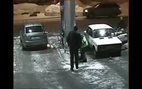 Driver Uses A Match To Look Into The Gas Tank - Weird - VIDEOTIME.COM