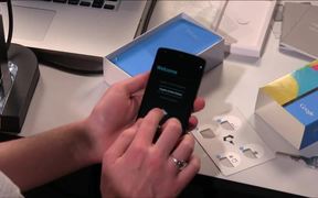 Google Nexus 5 - Unboxing - Tech - VIDEOTIME.COM