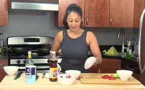 Hot Sauce Recipe (Asian Style) - Fun - VIDEOTIME.COM