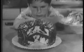 Betty Crocker Marble Cake (1953) - Commercials - VIDEOTIME.COM