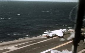 Taking Off from an Aircraft Carrier - Tech - VIDEOTIME.COM