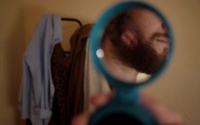 Beard Punch - Fun - VIDEOTIME.COM