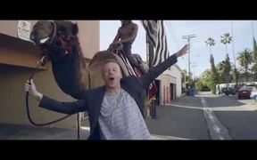 Macklemore & Ryan Lewis - Can’t Hold Us - Music - VIDEOTIME.COM