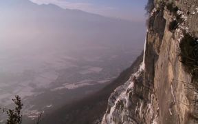 Harnesses for Sport Climbing and Mountaineering - Commercials - VIDEOTIME.COM