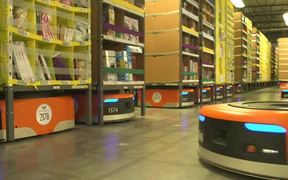 15,000 amazon kiva robots drives - Tech - VIDEOTIME.COM