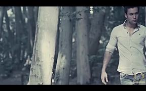 Ramin Bibak - Ye Negah Official Music Video
