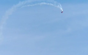 Falling Aerobatic - Fun - VIDEOTIME.COM
