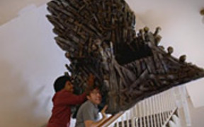 Game of Trhones Video: Own The Throne - Commercials - VIDEOTIME.COM